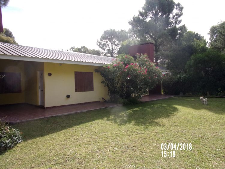 Casa Agustina - A 150 mtrs. del mar - Barrio residencial Las Dunas - Cabaña en Monte Hermoso