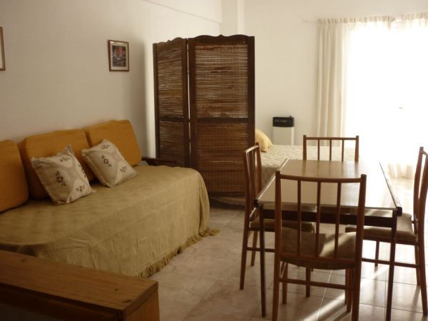 Monoambiente con balcón - Vista al mar - Departamento en Necochea