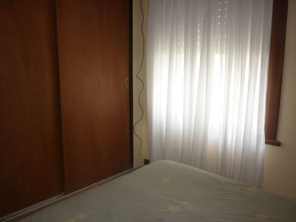 3 Ambientes Totalmente equipado - A 1 1/2 cuadra del mar - Entre las 2 peatonales - Frente a la plaza de artesanos - Departamento en Necochea