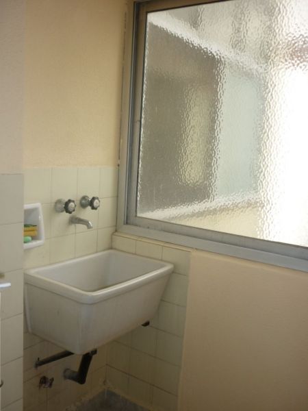 3 Ambientes Totalmente equipado - A 1 1/2 cuadra del mar - Entre las 2 peatonales - Frente a la plaza de artesanos - Departamento en Necochea