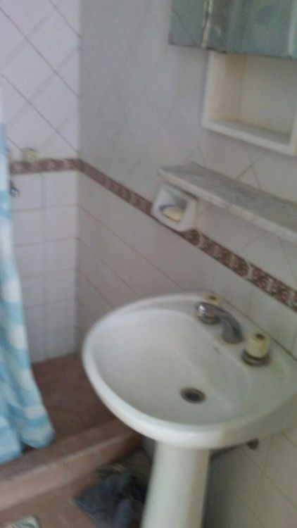 DEPARTAMENTO INTERNO TIPO CASA EQUIPADO - UBICADO A CUATRO CUADRAS DEL MAR, CENTRO,Y DIAGONAL A PLAZA DEL A.C.A. - Departamento en Mar de Ajó
