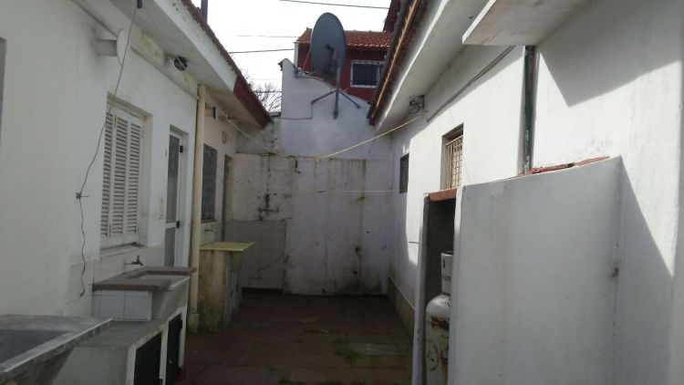DEPARTAMENTO INTERNO TIPO CASA EQUIPADO - UBICADO A CUATRO CUADRAS DEL MAR, CENTRO,Y DIAGONAL A PLAZA DEL A.C.A. - Departamento en Mar de Ajó