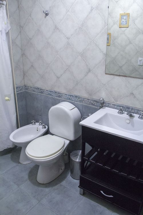 Complejo de La Lucila - Cabaña 8 personas - Nos ubicamos a 4 cuadras del mar y a 4 cuadras del centro - Cabaña en La Lucila del Mar
