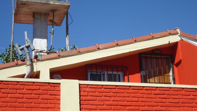 Departamento en planta alta con acceso independiente - A siete cuadras del mar. - Departamento en Aguas Verdes