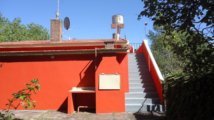 Departamento en planta alta con acceso independiente - A siete cuadras del mar. - Departamento en Aguas Verdes