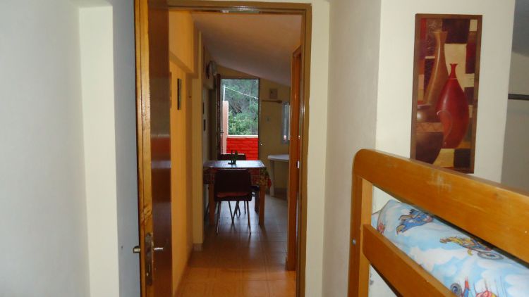 Departamento en planta alta con acceso independiente - A siete cuadras del mar. - Departamento en Aguas Verdes