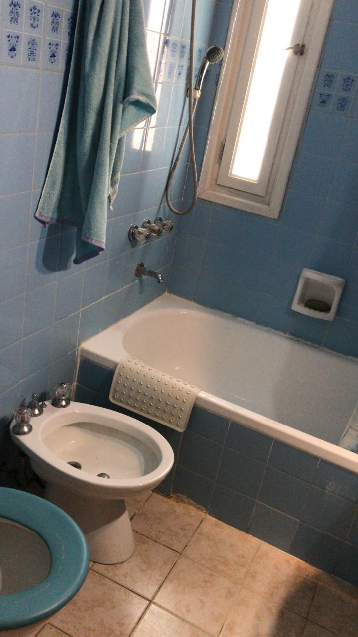 Dto 3 ambientes con cochera - En zona céntrica, calle con bajada al mar y a 3 cuadras de la playa - Departamento en Mar del Plata