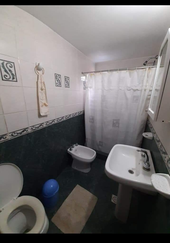 3 ambientes con cochera -  - Casa/Chalet en Aguas Verdes