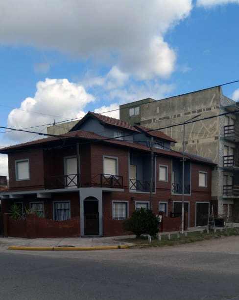 Departamento hasta 8 personas - Cerca del mar, equipado, balcón, cochera - Departamento en Mar de Ajó