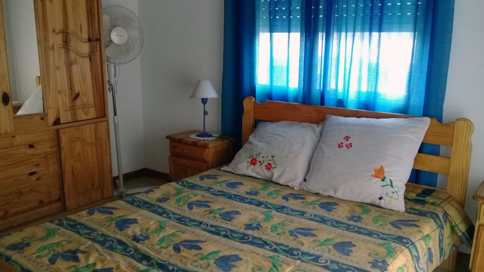 Departamento hasta 8 personas - Cerca del mar, equipado, balcón, cochera - Departamento en Mar de Ajó